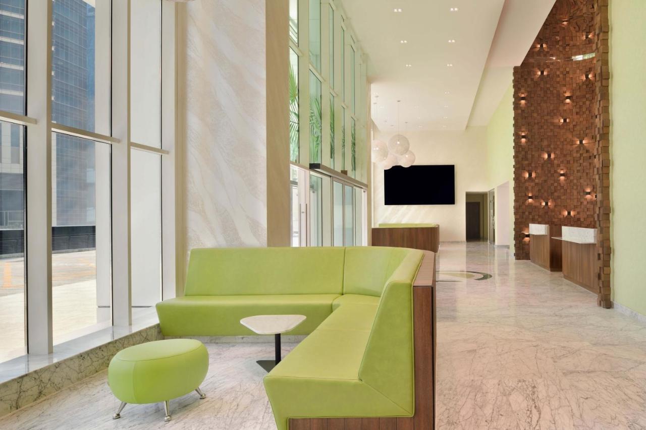 Element By Westin City Center ドーハ エクステリア 写真 The interior of the hotel